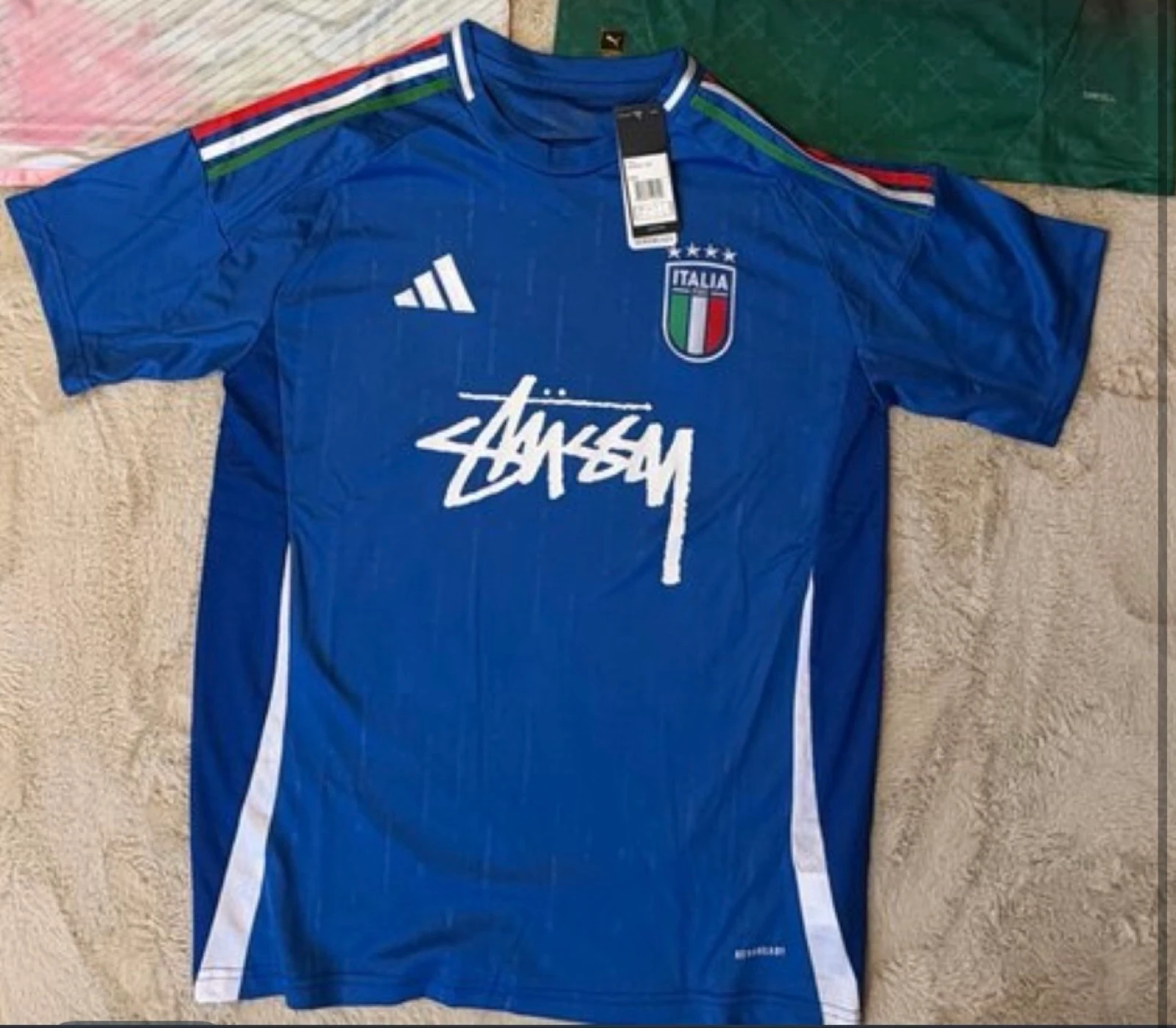 Equipacion Italia x stussy 
